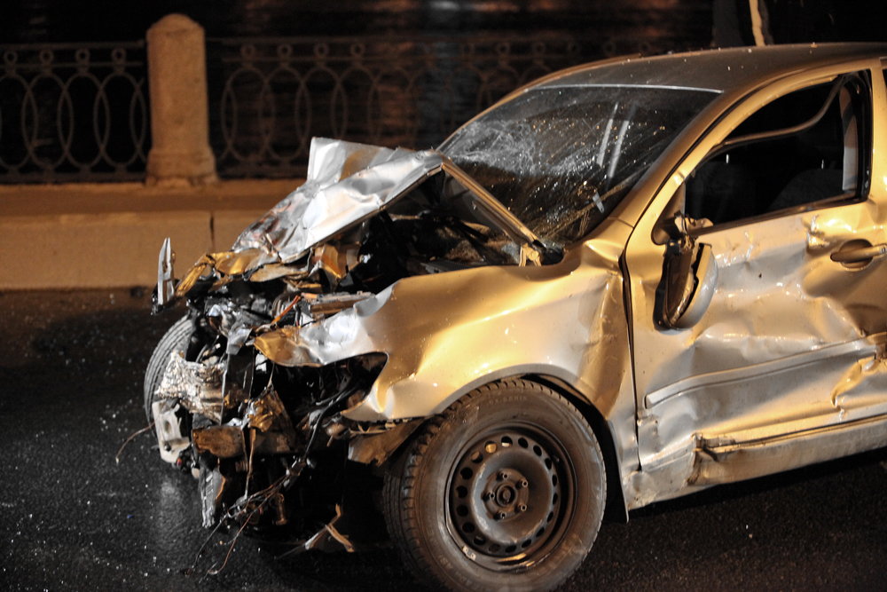 terrible head-on collision on the night road